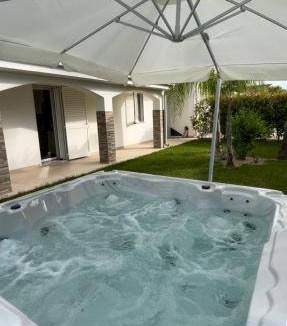 Lido Villa | 90 m² Villa ∙ 2 bedrooms ∙ 4 guests