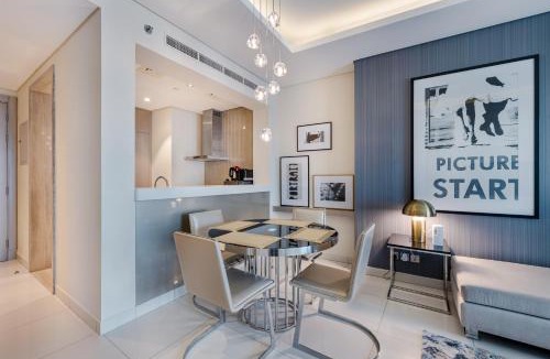 Business Bay Apartment | A Living Modern 1BR Apartment in Paramount tower -2203D