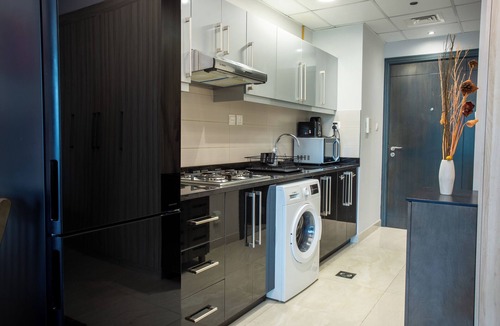Business Bay Apartment | A luxurious and cozy studio with all amenities for the awaiting stylish guests
