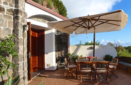 Ischia Porto Cottage | A luxury apartment with a breathtaking sea view