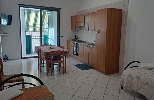 Atrani Apartment | A stone's throw from the sea .