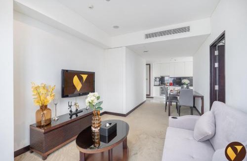 Dubai Marina Apartment | Address Marina - One Bedroom Apartment located 26th Floor with Marina Mall and Sheikh Zaid View and access to all amenities - attached to Dubai Marina Mall