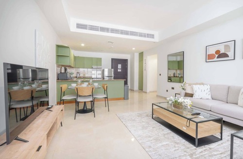 Al Barsha 1 Apartment | Al Barsha Apartment Sleeps 2 with Pool!