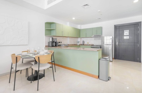 Al Barsha 1 Apartment | Al Barsha Apartment Sleeps 2 with Pool!