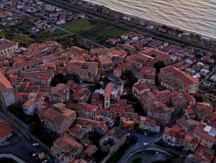 Fiumefreddo Bruzio House | Al Castello Apartment