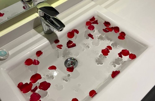 Al Qasimia Hotel | Al Hayat Hotel