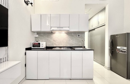Dubai Apartment | Al Manara Premium Deluxe Studio
