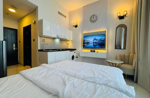 Jumeira 3 Apartment | Al Manara Premium Deluxe Sheikh Zayed View Studio