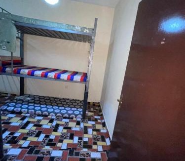 Deira Hostel | Al Waleed Boys Hostal