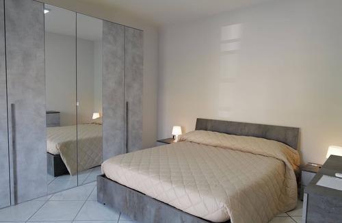 Maddaloni House | Albergo 3 Torri