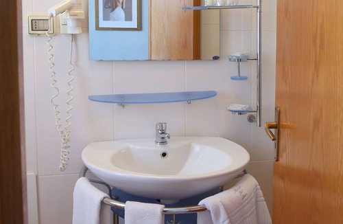 Cercola Bed & Breakfast | Albergo del Pino