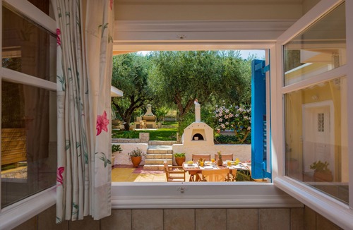 Argassi House | Aloezante : Traditional country house, close to the sea