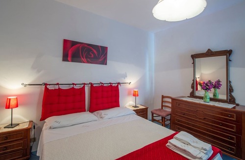 Furore Apartment | Amalfi Coast Apartment Bouganvillea