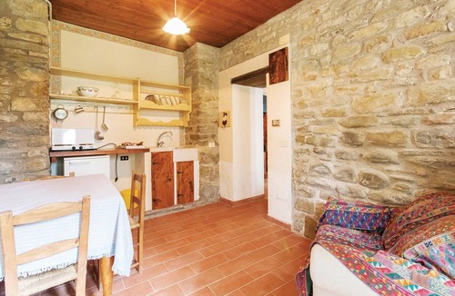 Apecchio House | Amazing home in Apecchio PU