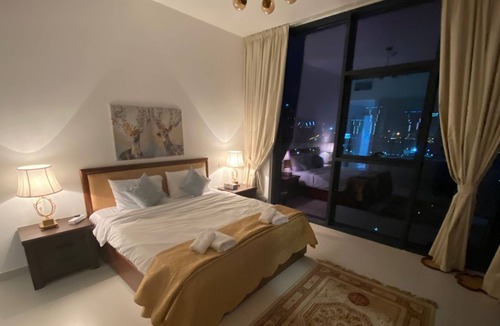 Trade Centre 1 Apartment | Amazing View | 5 Minute From BURJ KHALIFA