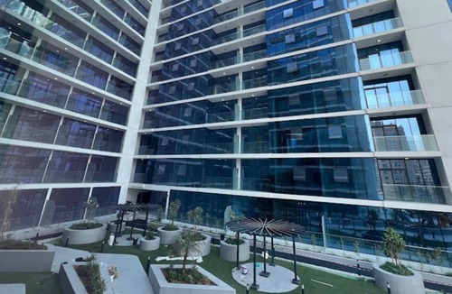 Trade Centre 1 Apartment | Amazing View | 5 Minute From BURJ KHALIFA