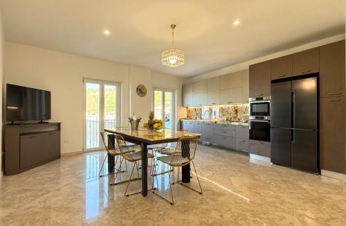 Tropea Apartment | Amira Star Luxury Penthouse