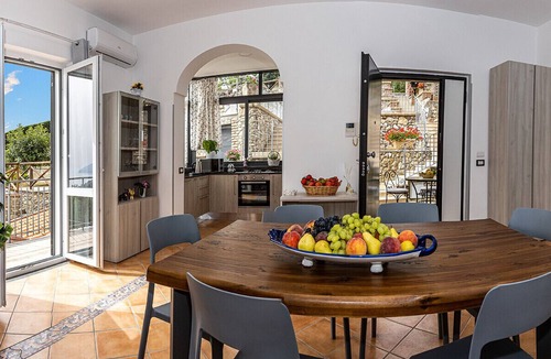 Sant'Agata sui Due Golfi Villa | AMORE RENTALS - Villa Lions Rose with Swimming Pool and Sea View