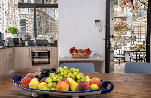 Sant'Agata sui Due Golfi Villa | AMORE RENTALS - Villa Lions Rose with Swimming Pool and Sea View