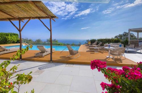Sant'Agata sui Due Golfi Villa | AMORE RENTALS - Villa Hermes