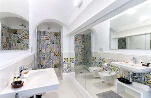 Amalfi Villa | AMORE RENTALS - Palazzo della Storia