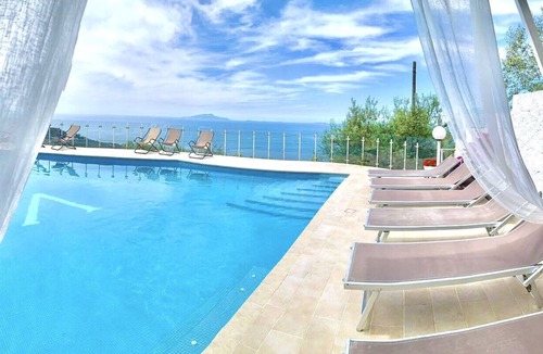 Schiazzano Villa | AMORE RENTALS - Villa Giulia with Private Pool, Sea View, Terraces and Parking