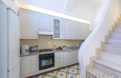 Praiano Villa | Ancient villa with fantastic sea view and swimming pool just a few minutes from Positano