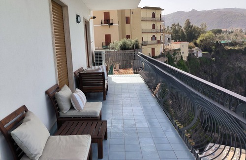 Meta Apartment | And not far from Sorrento center