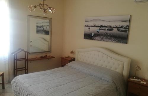Naples Bed & Breakfast | Antoniet