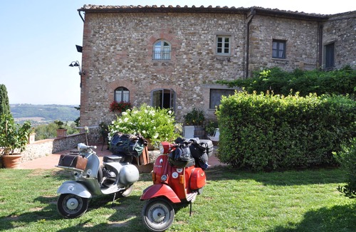 San Pietro in Bossolo Apartment | Apartment in farmhouse in the heart of Chianti (La Quercia)