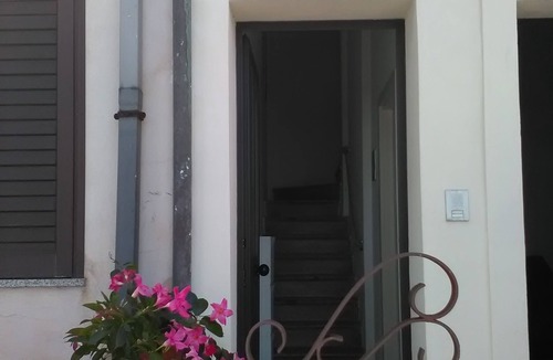 Scilla Apartment | Apartment a step away from the sea