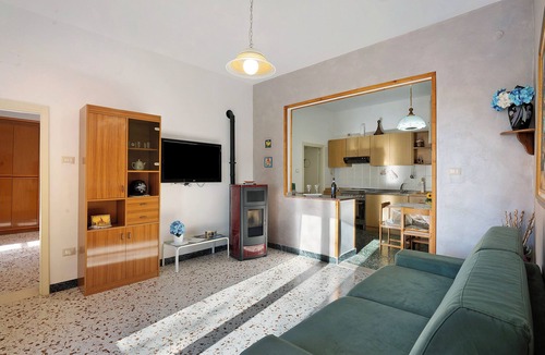Agerola Apartment | Apartment 'Bella Veduta' with Sea View and Mountain View