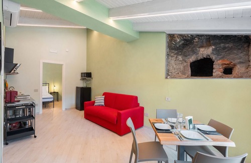 Ascea Apartment | Apartment 'Deluxe Melisso' with Wi-Fi and Air Conditioning