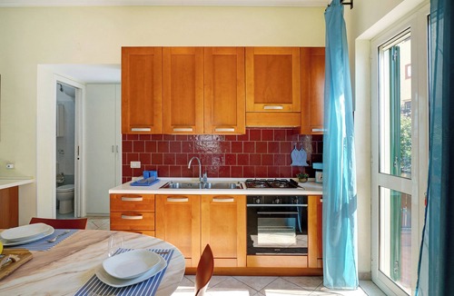 Meta Apartment | Apartment 'Ebbrezza Di Mare' with Sea View, Private Terrace and Air Conditioning