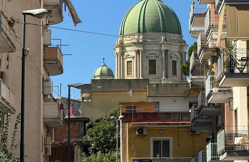 Pompei House | Apartment Enea Centralissimo Rinnovato, Vicinissimo Alla Stazione e Attrazioni