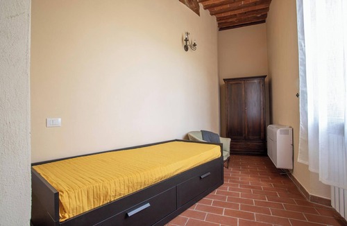 Riotorto Apartment | Apartment "Giannutri" with Sea View, Wi-Fi, Pool & A/C