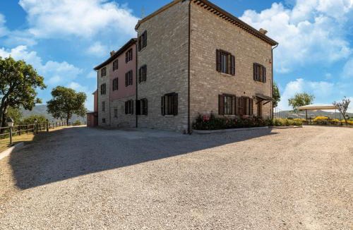 Cagli House | Apartment in a farmhouse with 2 swimming pools