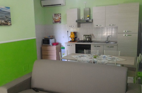 Sant'Antonio Abate Bed & Breakfast | Apartment in B & B Villa rosa