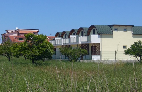Isca Marina House | Apartment in Private Gated Complex with Pool and Mountain Views