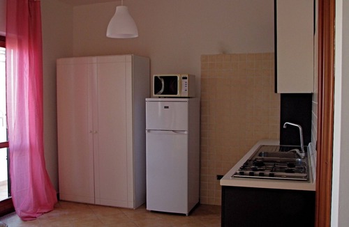 Diamante House | Apartment in villa with swimming pool and garden overlooking the sea on two levels