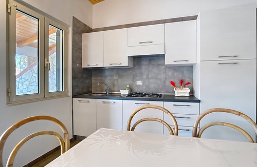 Montincello Apartment | Apartment 'La Mignola - Quadri 6' with Private Terrace, Wi-Fi and Air Conditioning