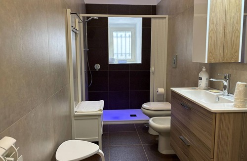 Vomero Apartment | Apartment located in the heart of Vomero, convenient location for visiting Naples
