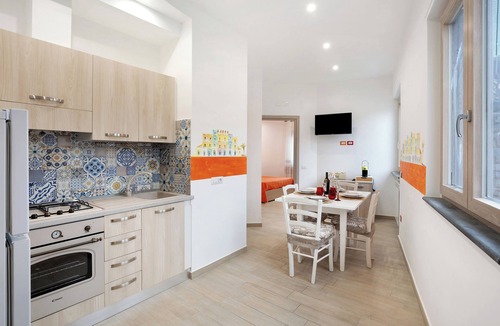 San Lazzaro Apartment | Apartment 'Martina' with Mountain View, Wi-Fi and Air Conditioning