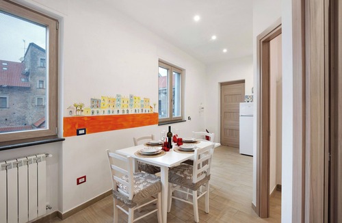 San Lazzaro Apartment | Apartment 'Martina' with Mountain View, Wi-Fi and Air Conditioning