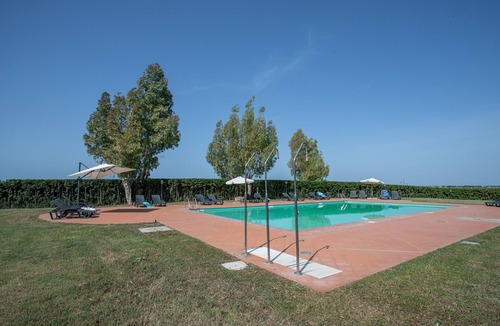 Riotorto Apartment | Apartment "Montecristo" with Sea View, Wi-Fi, Pool & A/C