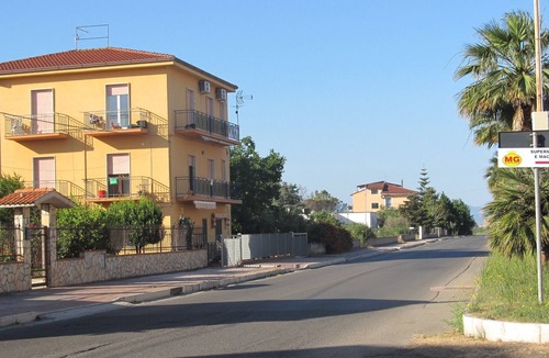 Villapiana Lido Apartment | Apartment on the 1st floor of a small building with fenced orchard