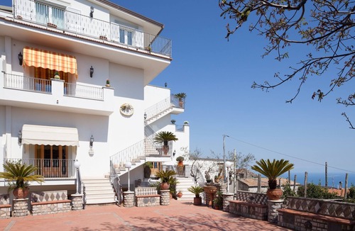 Sant'Agata sui Due Golfi Apartment | Apartment Sky - Sorrento coast, with sea view, pool, garden, parking, Wi-Fi