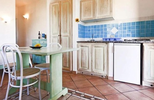 Monte Petrosu Apartment | Apartment with sea view in Residence Lu Nibareddu in Loiri