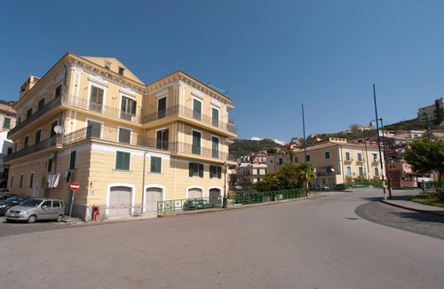 Vietri sul Mare Apartment | Appartamento a Vietri sul mare ID 3050