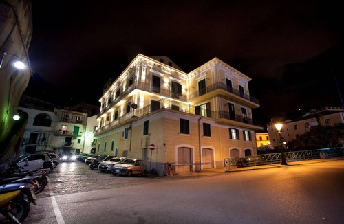 Vietri sul Mare Apartment | Appartamento a Vietri sul mare ID 3050